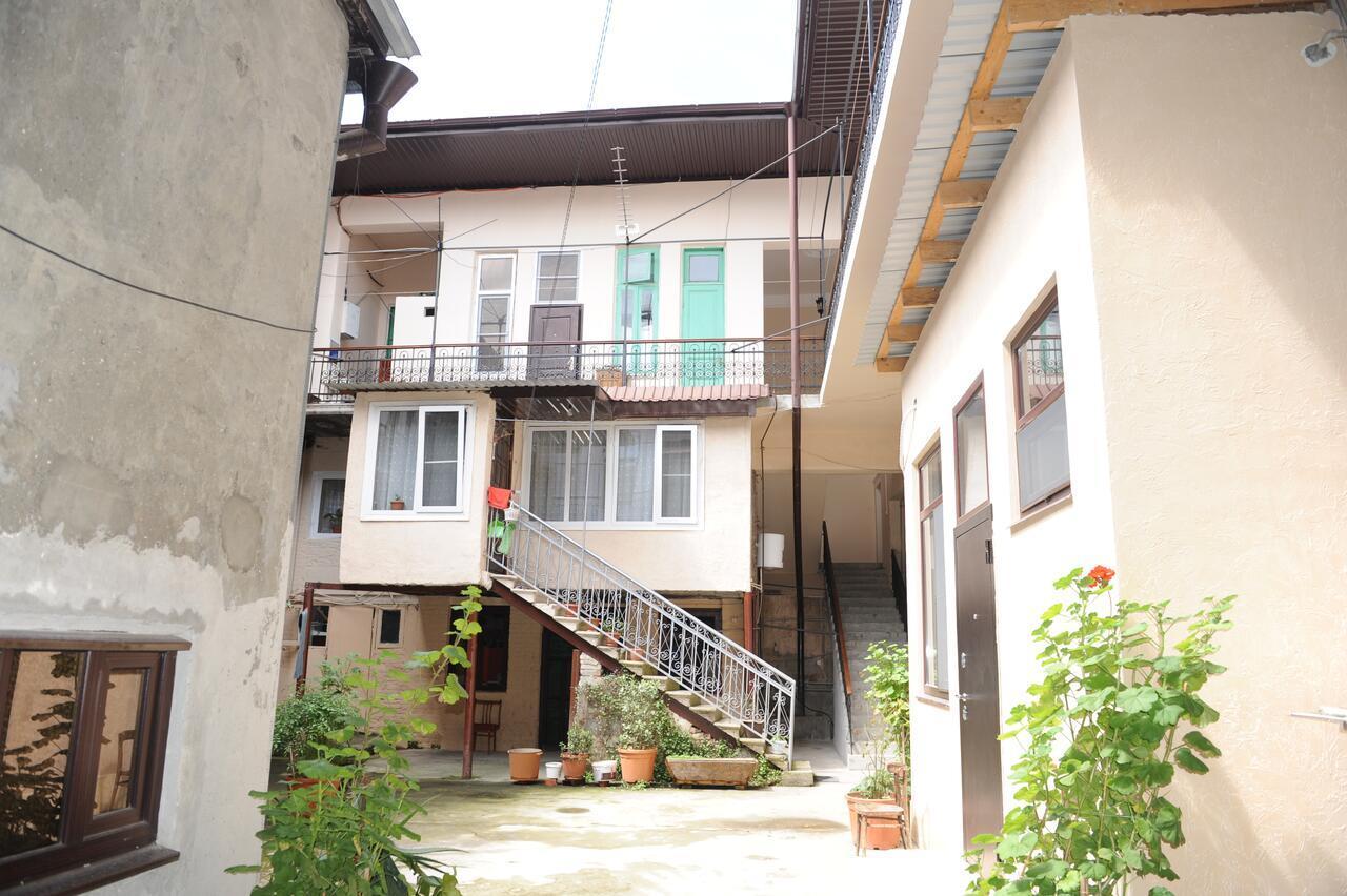 Apartment On Prospekt Mira 71 Sukhumi Exterior photo